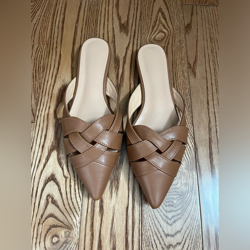 Beige flat mules
